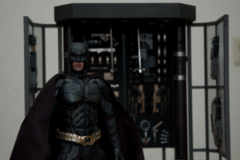 Illustration for article titled Batman Has Some Stupid Weapons